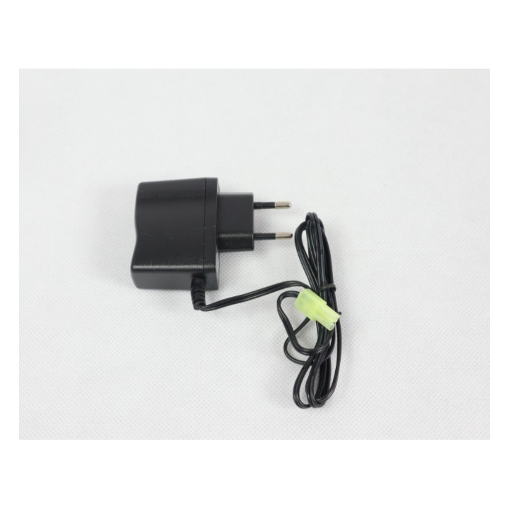 CHARGEUR BATTERIE NIMH
