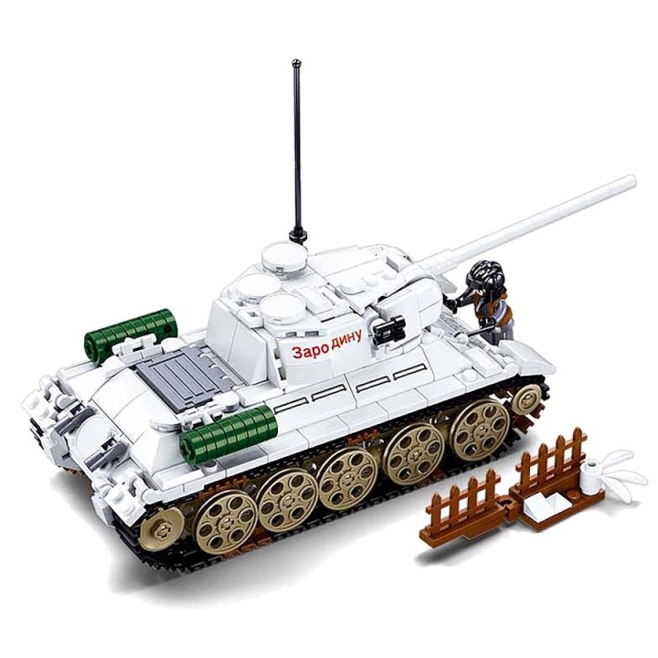 T-34 Military Build & Collect Model Kit