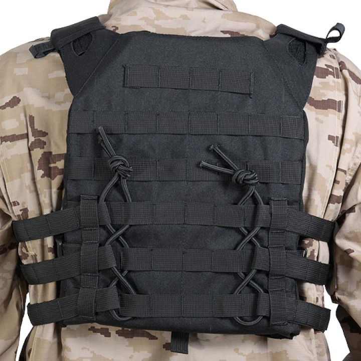 gilet Delta Tactics V18 noir avec plaques factices
