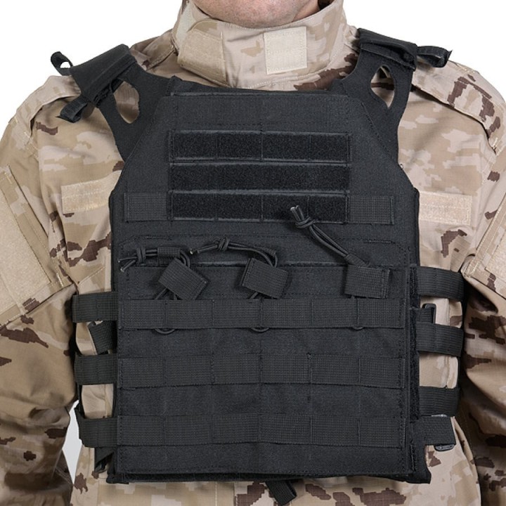 porte-plaque JPC airsoft avec dummy plaques